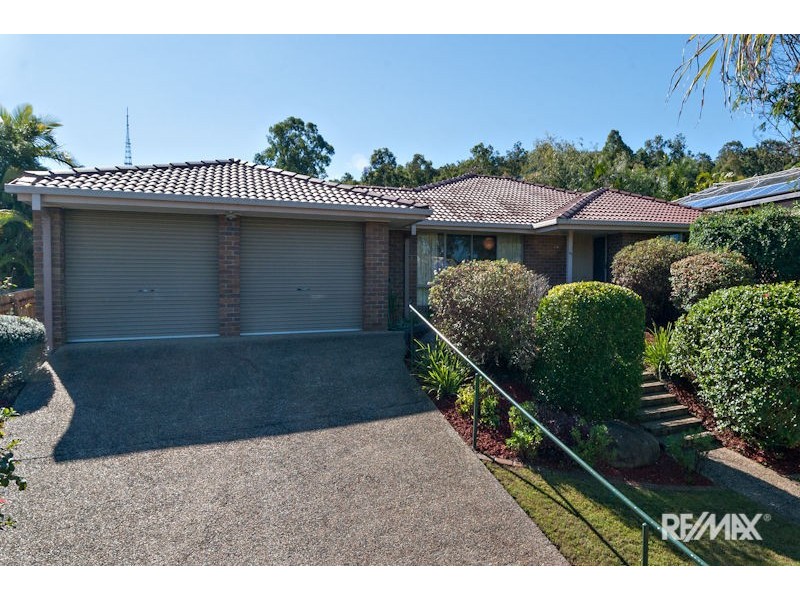 43 Tangmere Street, Chapel Hill QLD 4069
