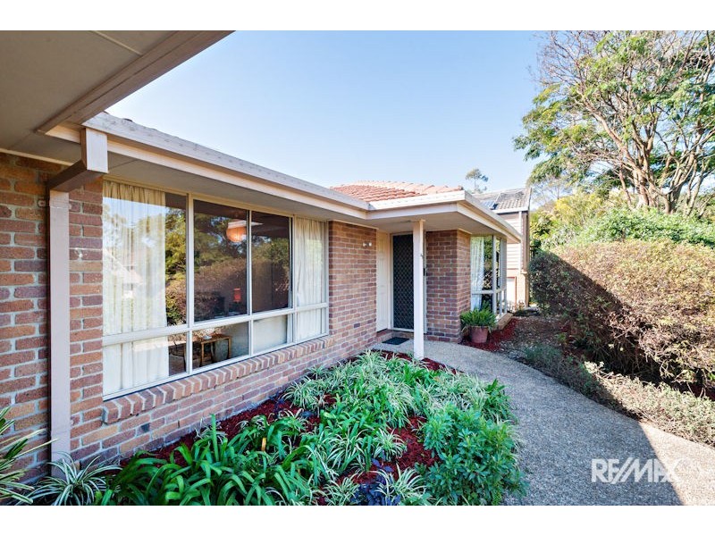 43 Tangmere Street, Chapel Hill QLD 4069