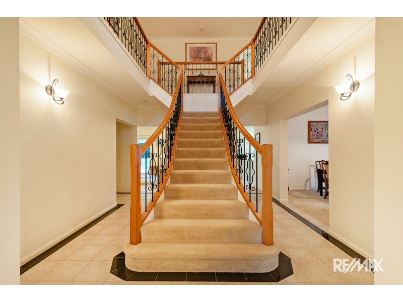 69 Summerland Place, Pullenvale QLD 4069