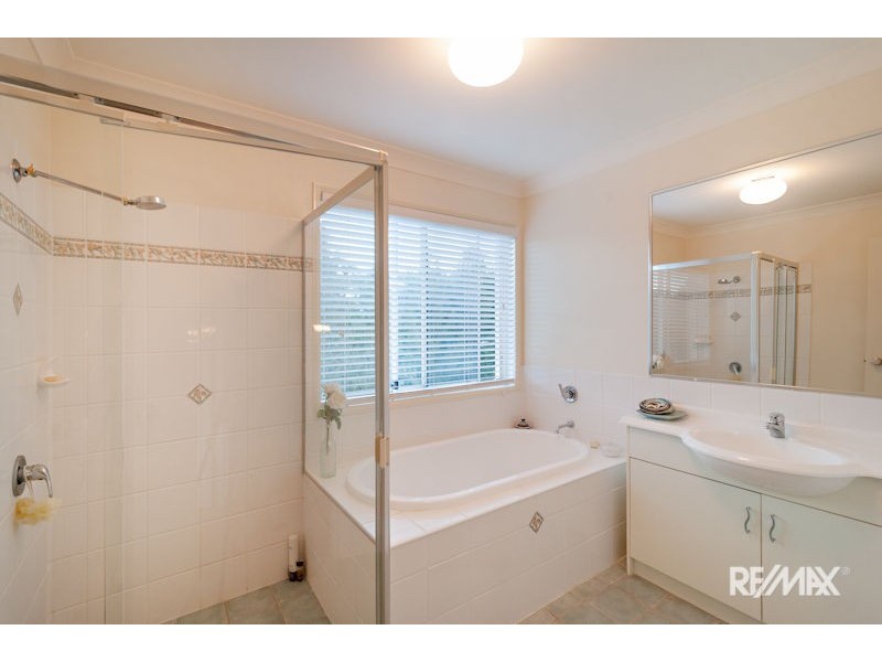 69 Summerland Place, Pullenvale QLD 4069