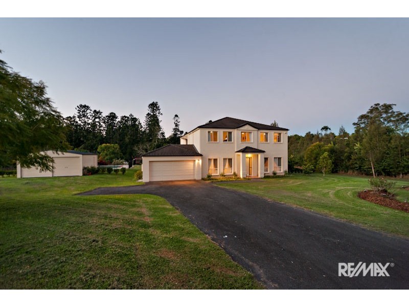 69 Summerland Place, Pullenvale QLD 4069