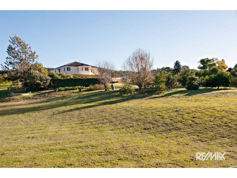 69 Summerland Place, Pullenvale QLD 4069