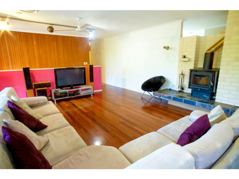40 Mabb Street, Kenmore QLD 4069