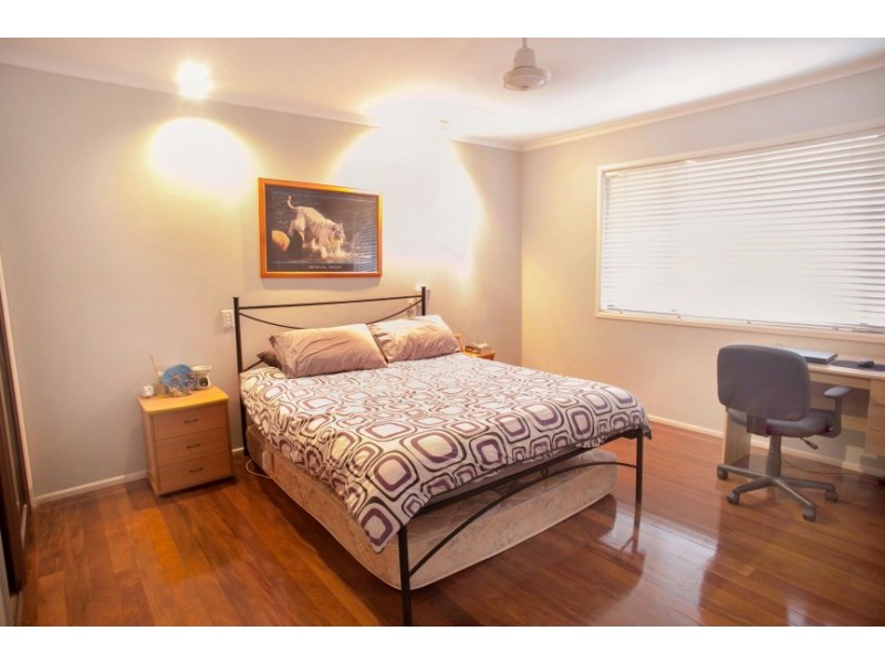 40 Mabb Street, Kenmore QLD 4069