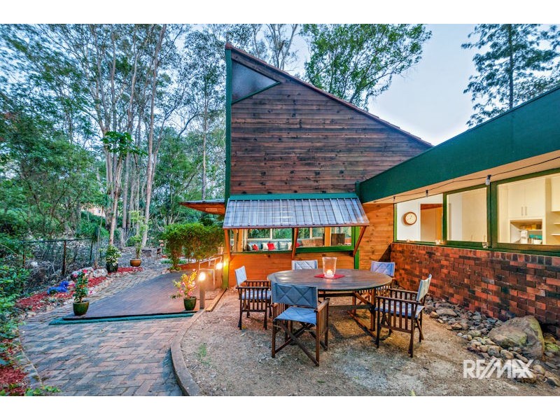 372 Brookfield Road, Kenmore Hills QLD 4069