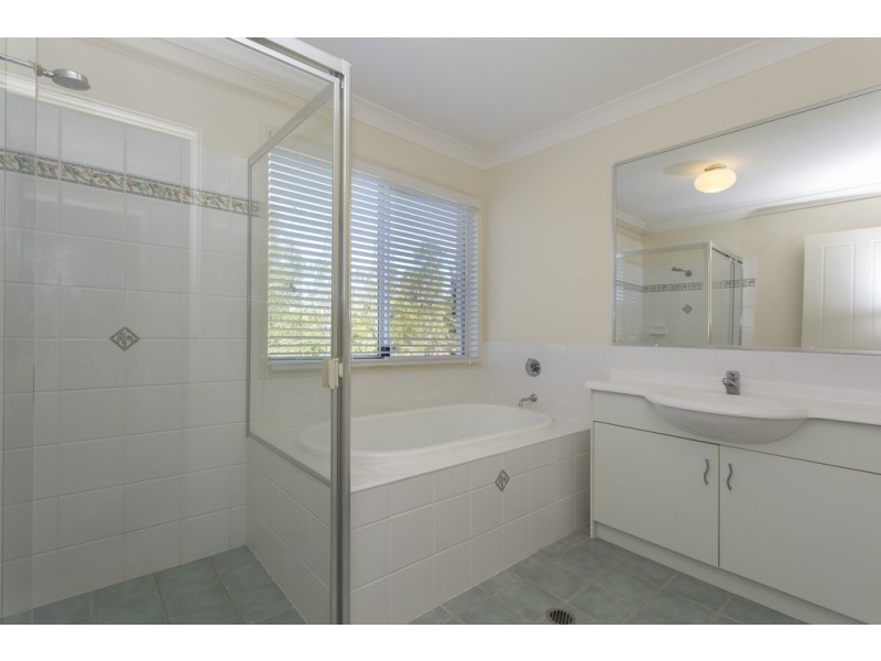 69 Summerland Place, Pullenvale QLD 4069