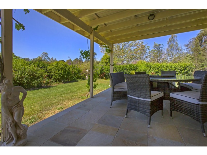 69 Summerland Place, Pullenvale QLD 4069