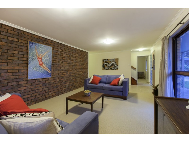 5 Aurora Crescent, Kenmore QLD 4069