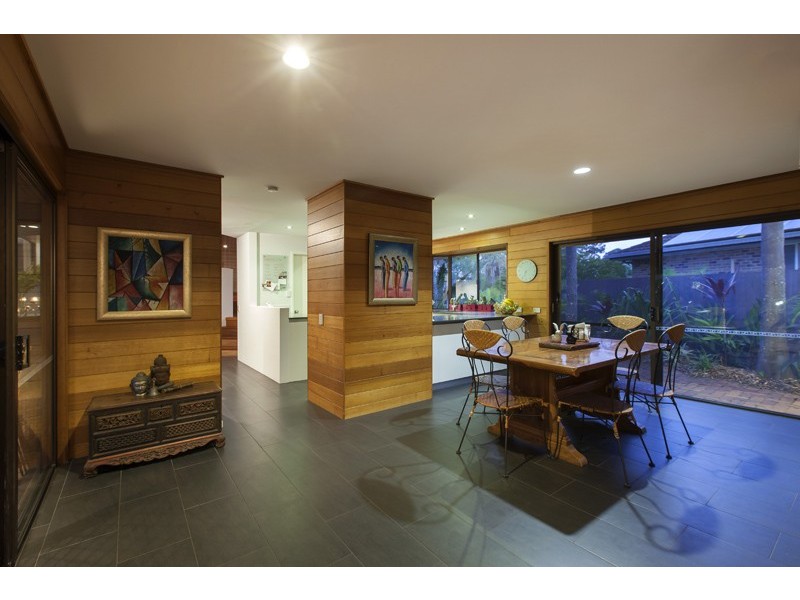 8 Bulley Place, Chapel Hill QLD 4069