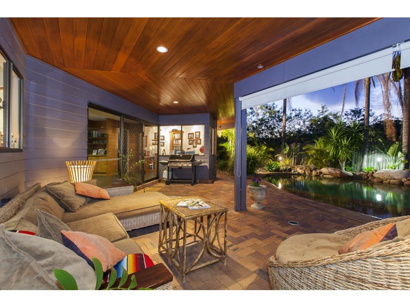 8 Bulley Place, Chapel Hill QLD 4069