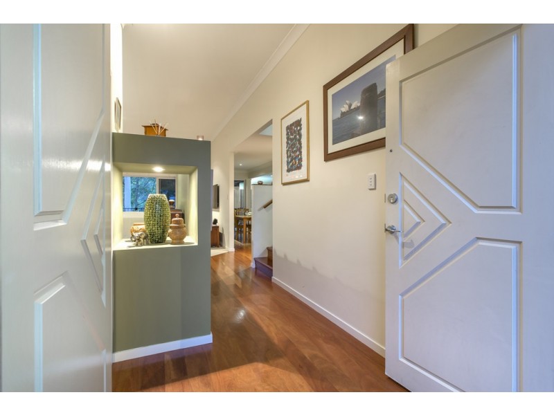 17 Nankin Street, Fig Tree Pocket QLD 4069