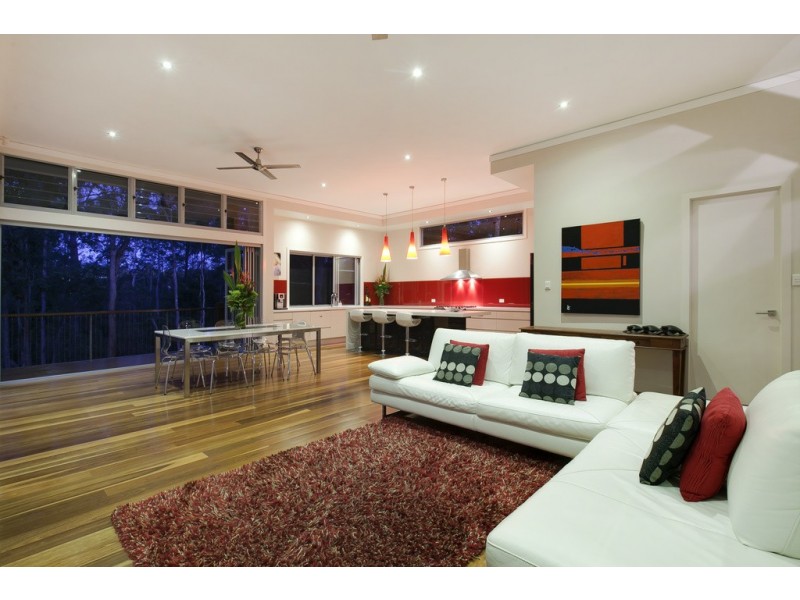 20a Kirkdale Road, Chapel Hill QLD 4069