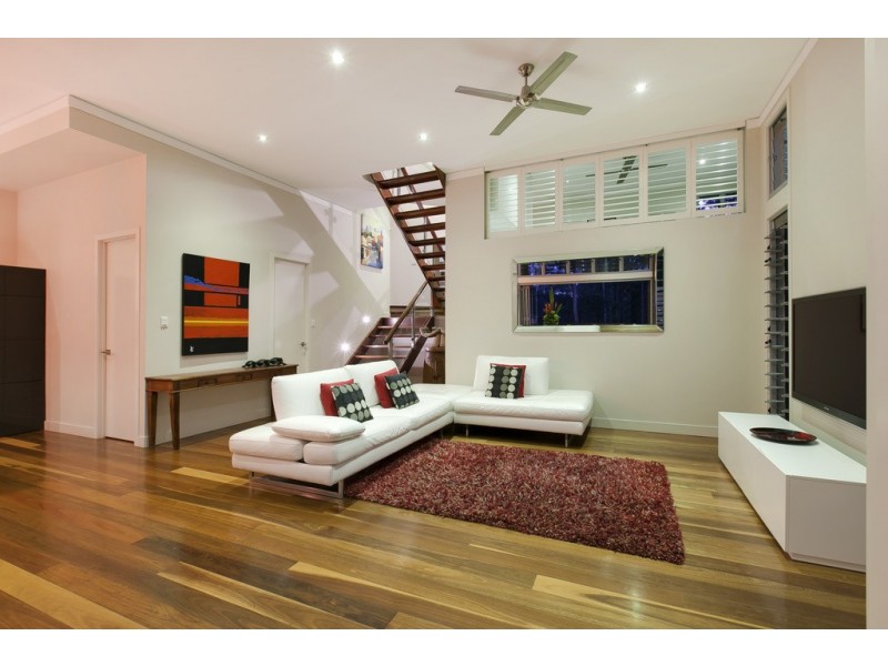 20a Kirkdale Road, Chapel Hill QLD 4069