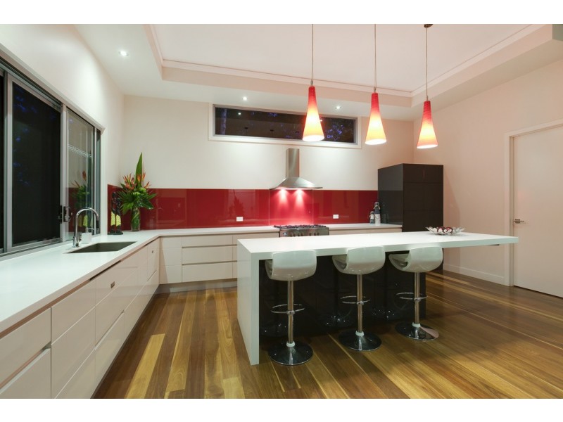 20a Kirkdale Road, Chapel Hill QLD 4069