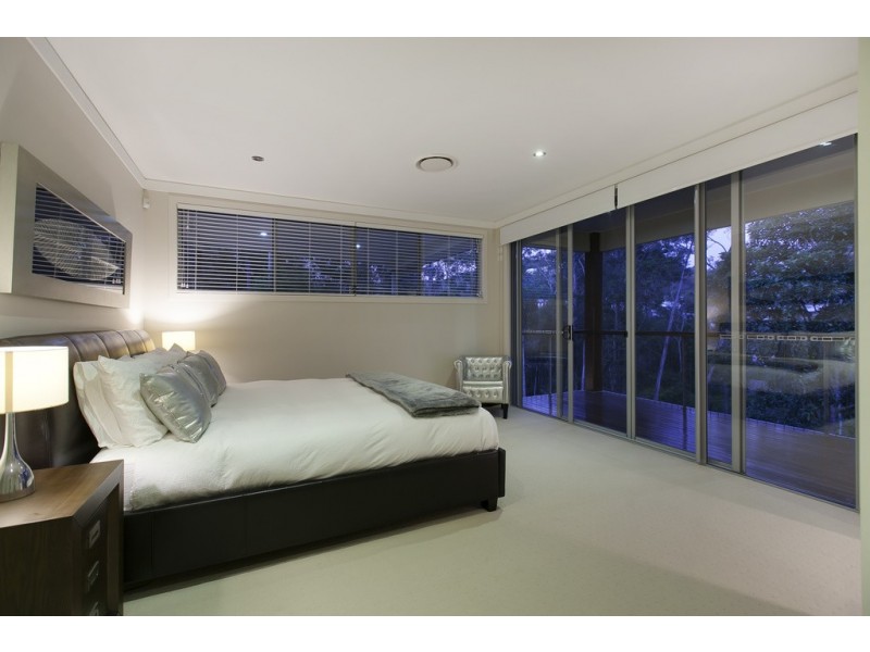 20a Kirkdale Road, Chapel Hill QLD 4069