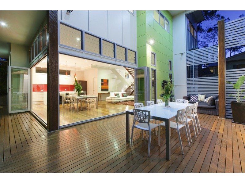 20a Kirkdale Road, Chapel Hill QLD 4069