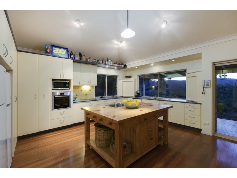878a Upper Brookfield Road, Upper Brookfield QLD 4069