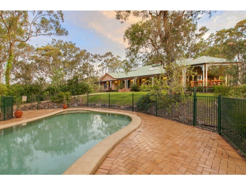 878a Upper Brookfield Road, Upper Brookfield QLD 4069