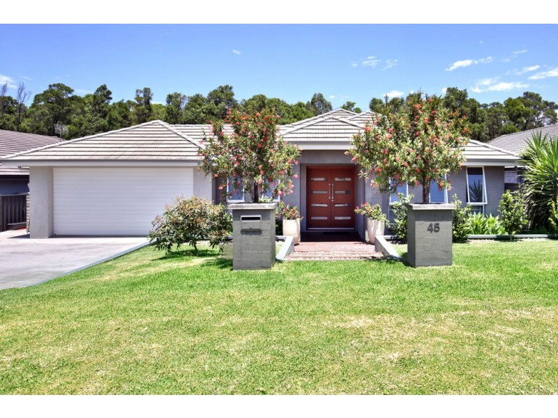 45 EMERALD DRIVE, Meroo Meadow NSW 2540
