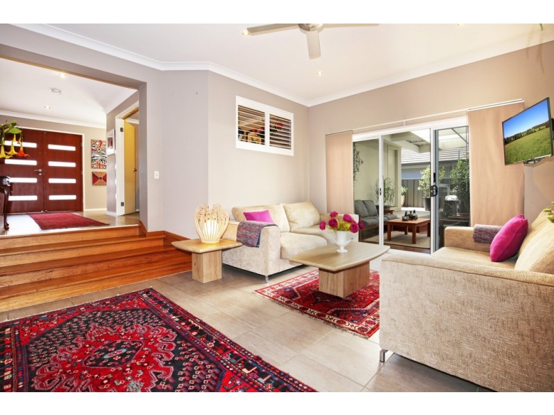 45 EMERALD DRIVE, Meroo Meadow NSW 2540