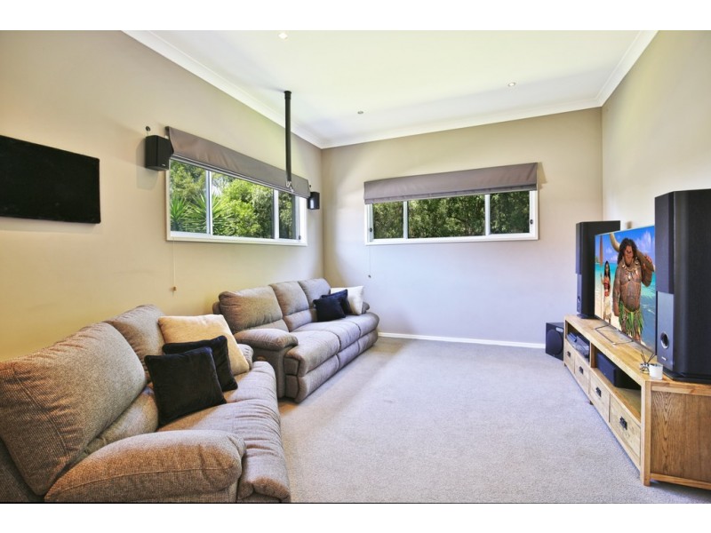 45 EMERALD DRIVE, Meroo Meadow NSW 2540
