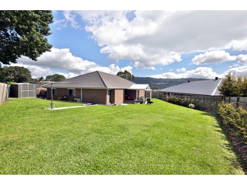 9 Meyer Place, Bomaderry NSW 2541