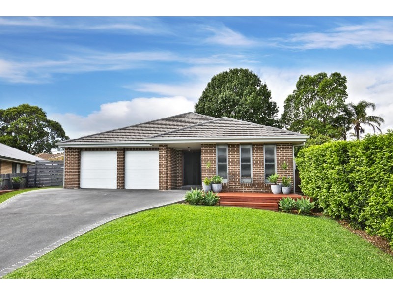 9 Meyer Place, Bomaderry NSW 2541