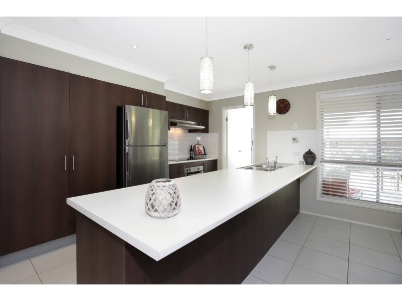 9 Meyer Place, Bomaderry NSW 2541