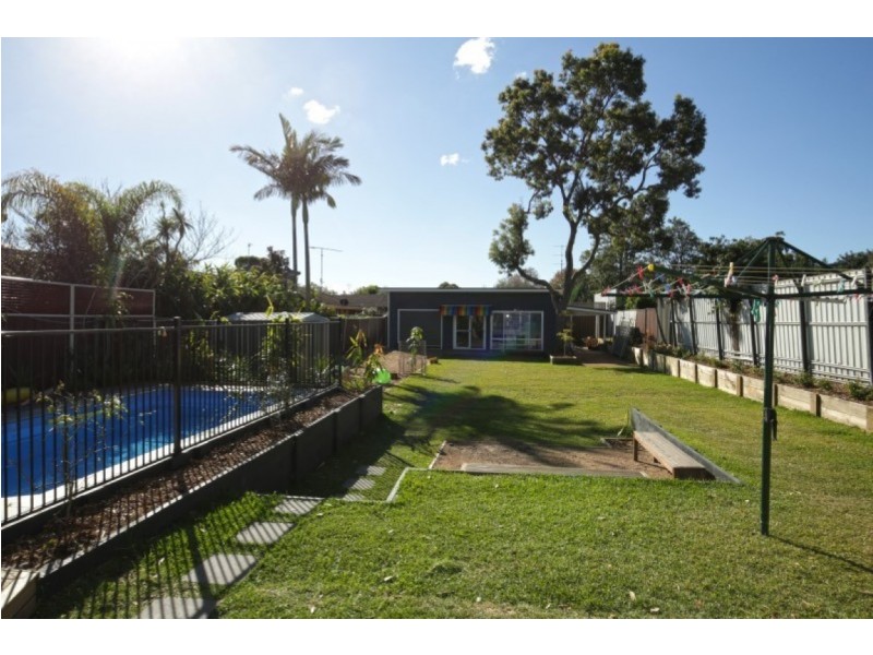 47 RENOWN AVENUE, Shoalhaven Heads NSW 2535