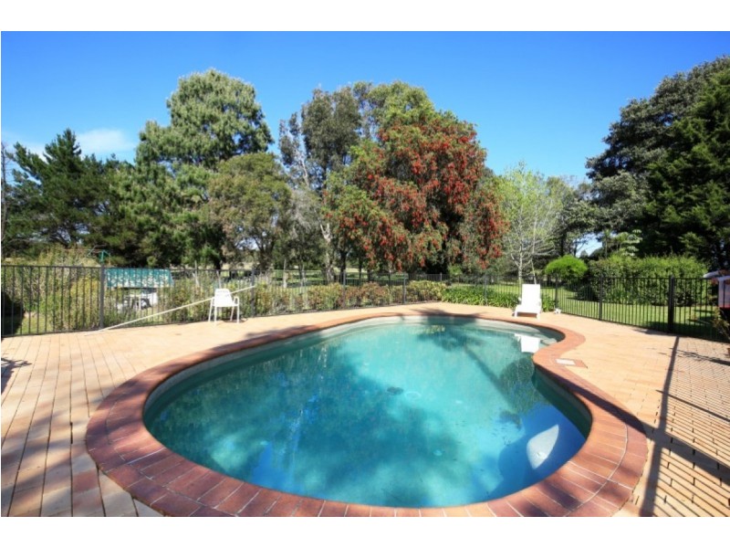 35 ABERNETHYS LANE, Meroo Meadow NSW 2540