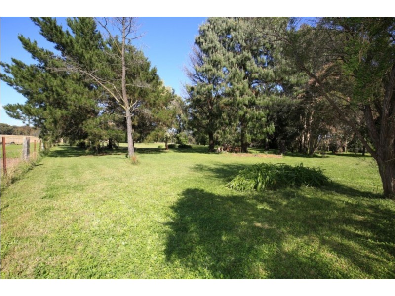 35 ABERNETHYS LANE, Meroo Meadow NSW 2540