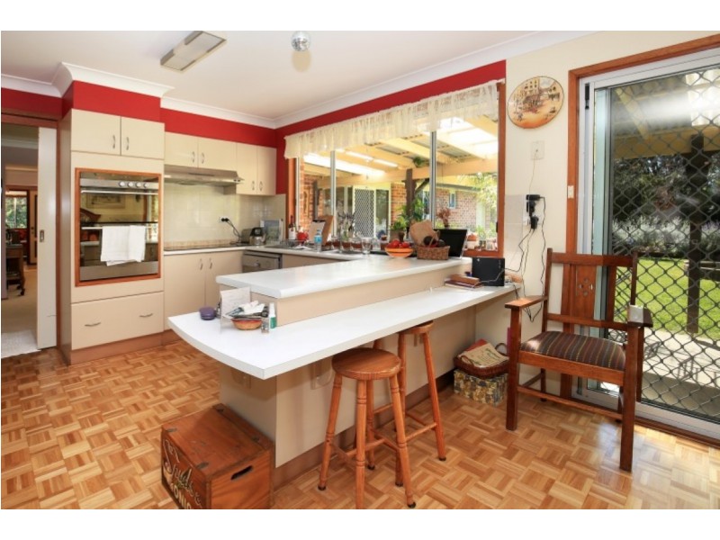 35 ABERNETHYS LANE, Meroo Meadow NSW 2540