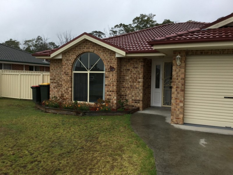 13 JEWEL STREET, Worrigee NSW 2540