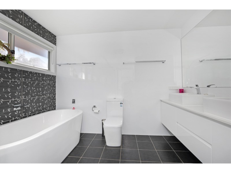 3 Lincoln Close, Berry NSW 2535