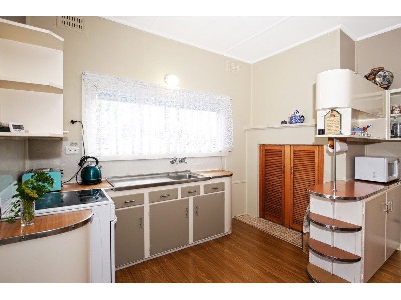 435 Princes Highway, Bomaderry NSW 2541