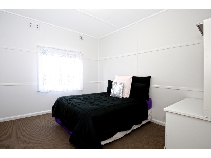 435 Princes Highway, Bomaderry NSW 2541