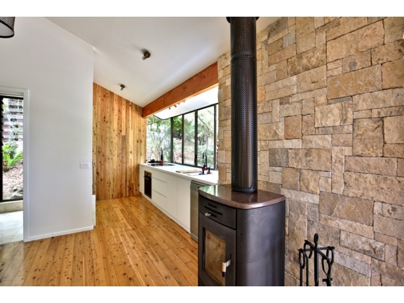 9 CAMBEWARRA LOOKOUT ROAD, Beaumont NSW 2577