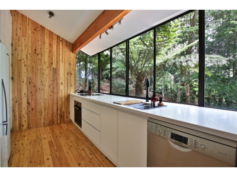 9 CAMBEWARRA LOOKOUT ROAD, Beaumont NSW 2577