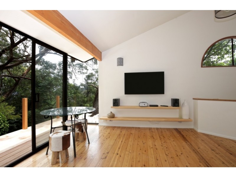 9 CAMBEWARRA LOOKOUT ROAD, Beaumont NSW 2577