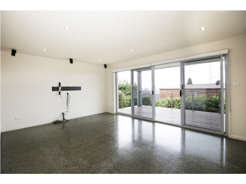 14 ARMSTRONG AVENUE, Gerringong NSW 2534