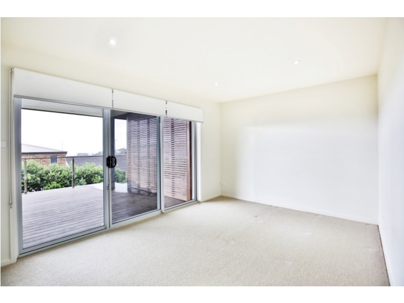 14 ARMSTRONG AVENUE, Gerringong NSW 2534
