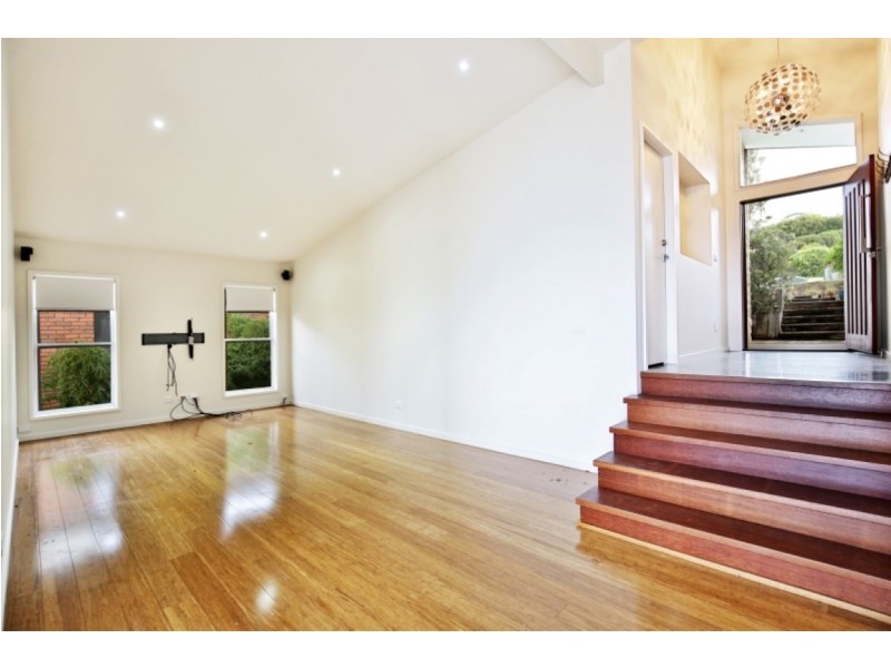 14 ARMSTRONG AVENUE, Gerringong NSW 2534