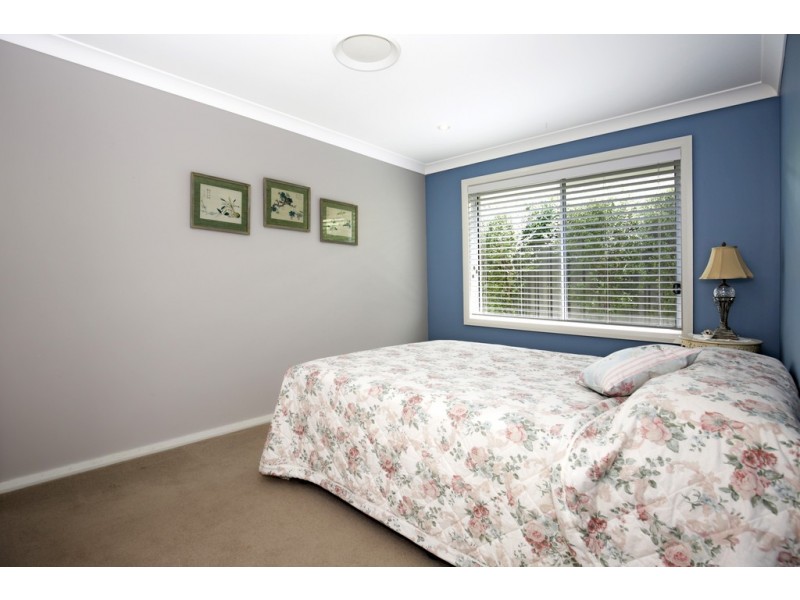 60 Emerald Drive, Meroo Meadow NSW 2540