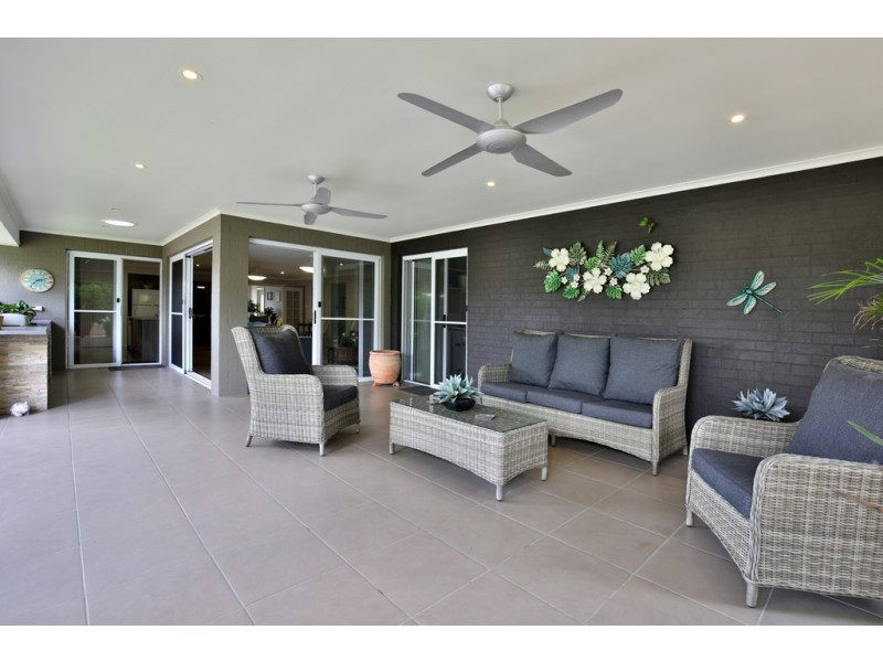 60 Emerald Drive, Meroo Meadow NSW 2540