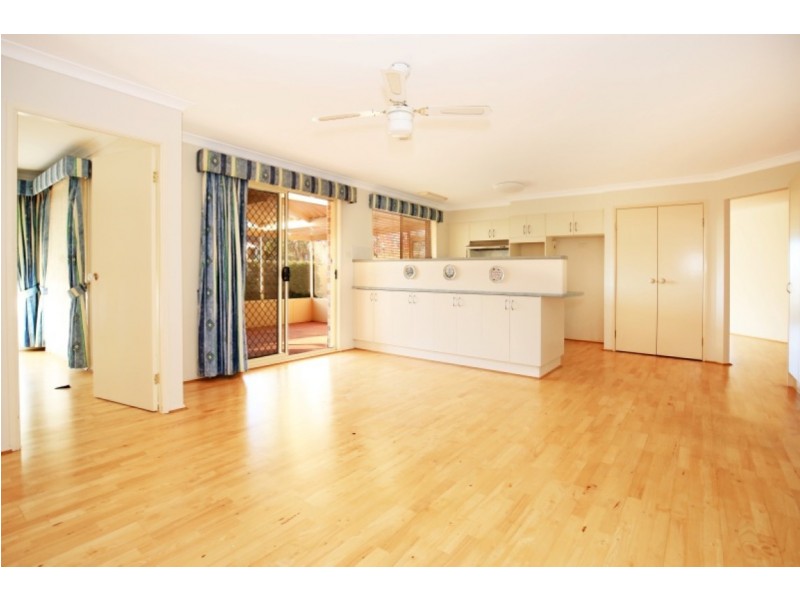15 HOLLINGSWORTH CRESCENT, Callala Bay NSW 2540