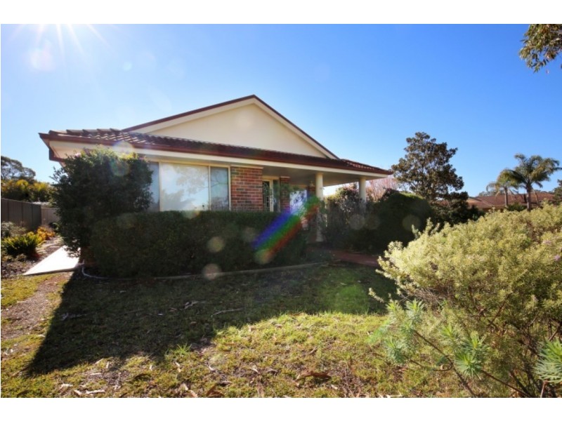 15 HOLLINGSWORTH CRESCENT, Callala Bay NSW 2540