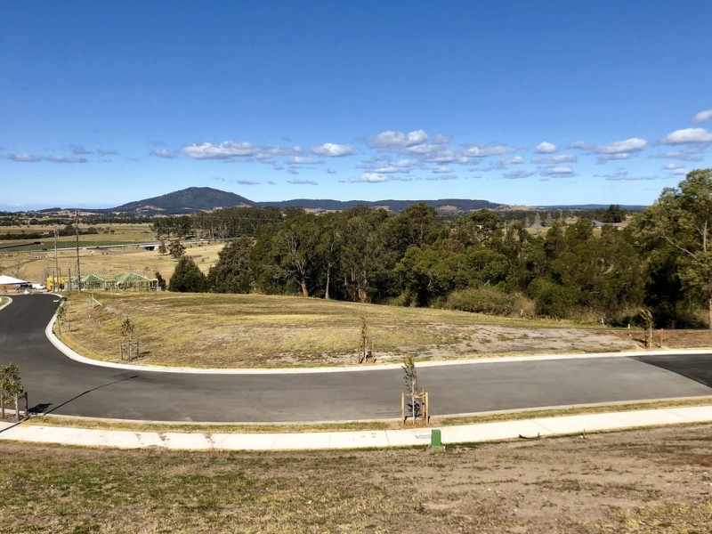 41 Parker Crescent, Berry NSW 2535