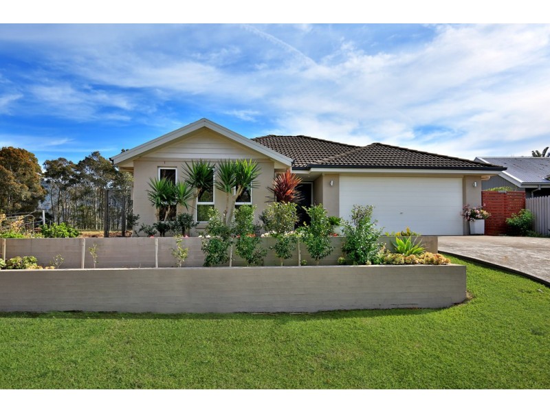 70 Emerald Drive, Meroo Meadow NSW 2540