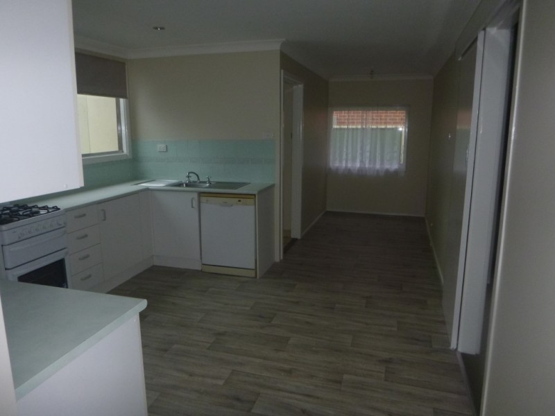 18 BOLT STREET, Shoalhaven Heads NSW 2535