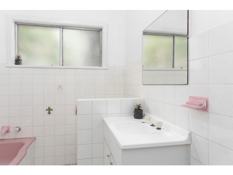 9 Tarawara St, Bomaderry NSW 2541